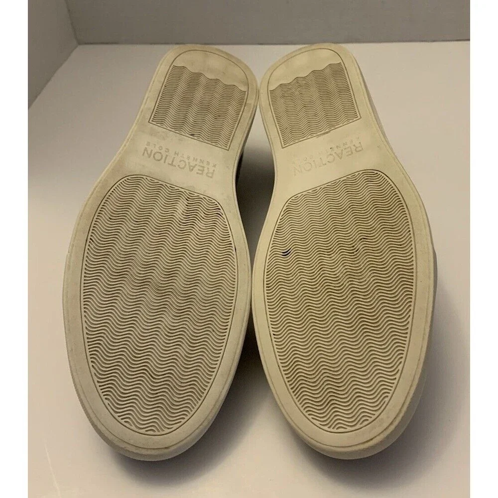 Kenneth Cole Reaction Women Kam Free Sneakers  Size 8M